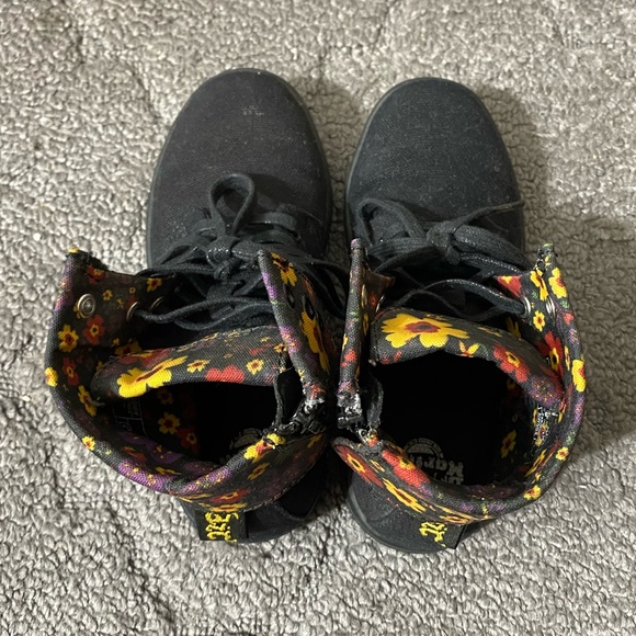 Dr. Martens toddler boots - Picture 3 of 7